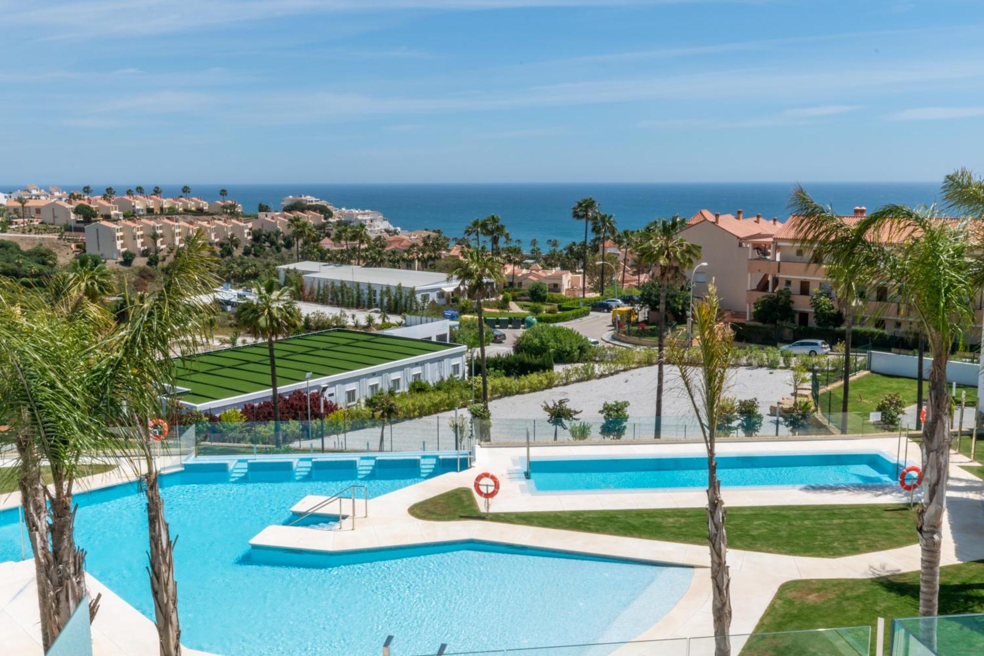 شقة Luxury 2Br Seaviews - Santa Barbara Heights فوينخيرولا المظهر الخارجي الصورة