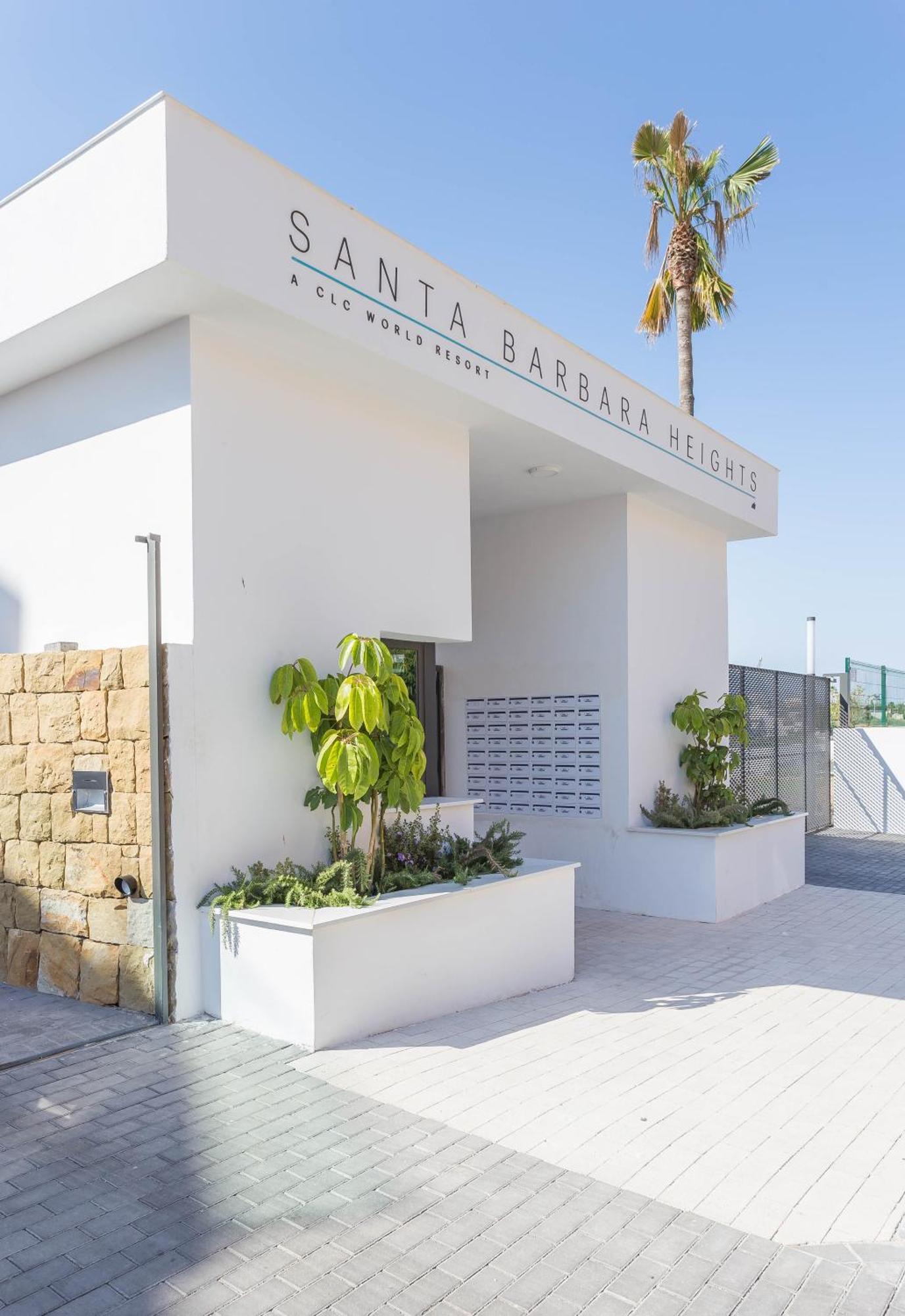 شقة Luxury 2Br Seaviews - Santa Barbara Heights فوينخيرولا المظهر الخارجي الصورة