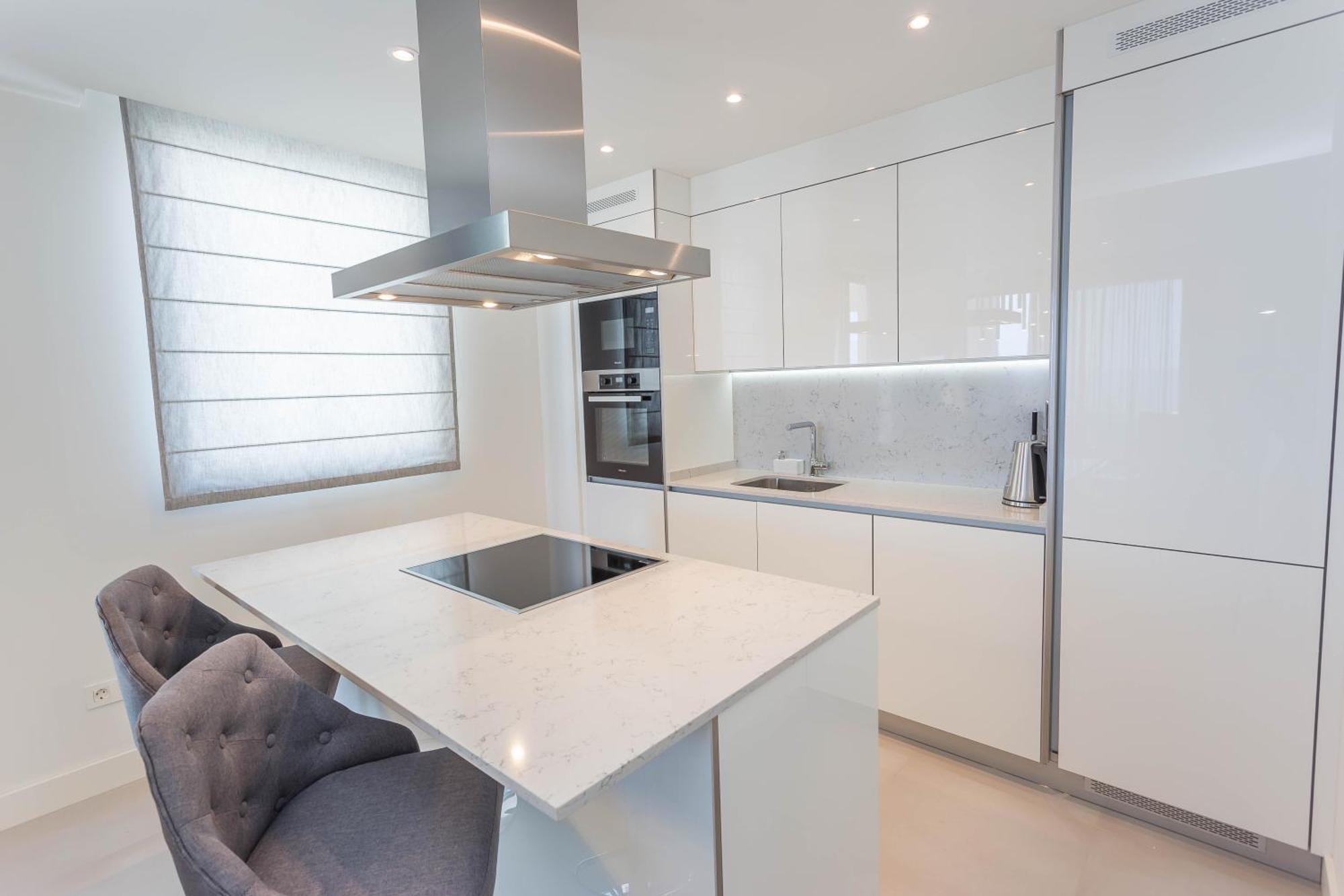 شقة Luxury 2Br Seaviews - Santa Barbara Heights فوينخيرولا المظهر الخارجي الصورة